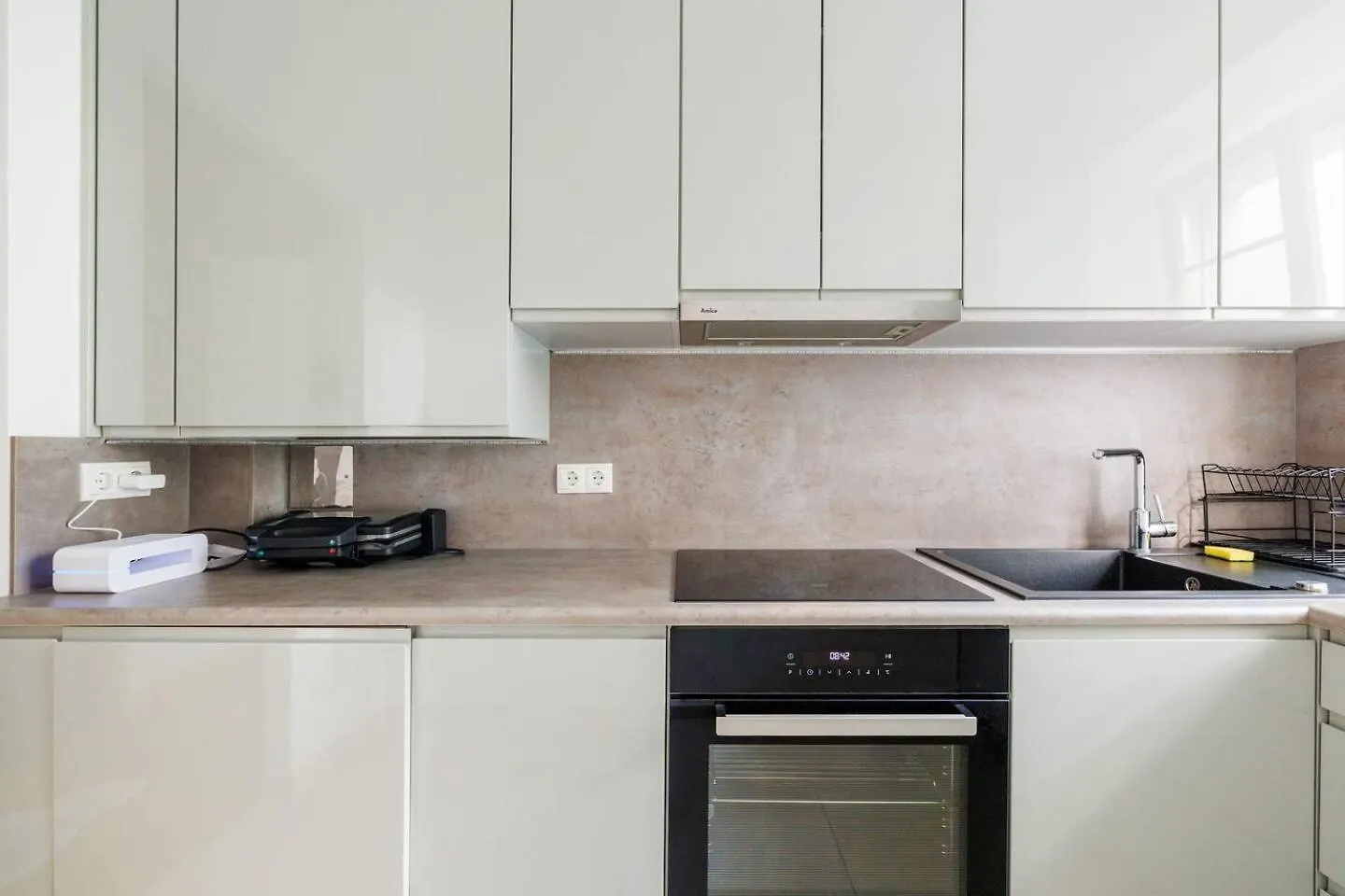 Apartment Vienna Near Metro - Netflix - Free Wifi 0*,  Austria